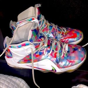 Worn only 3 times. Very comfy, bought for $220.00